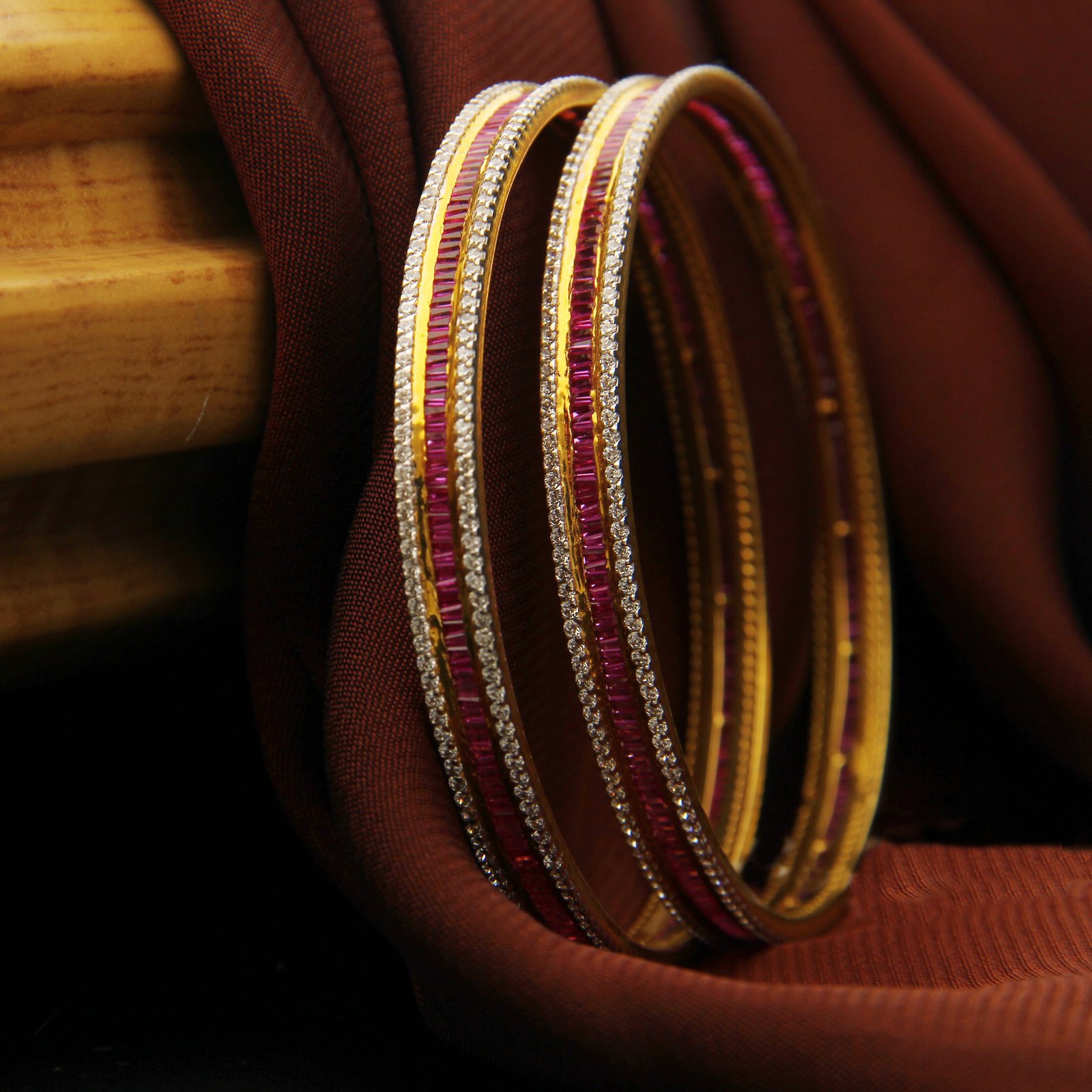 FANCY STONE BANGLE